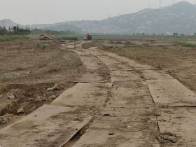 鋪路鋼板